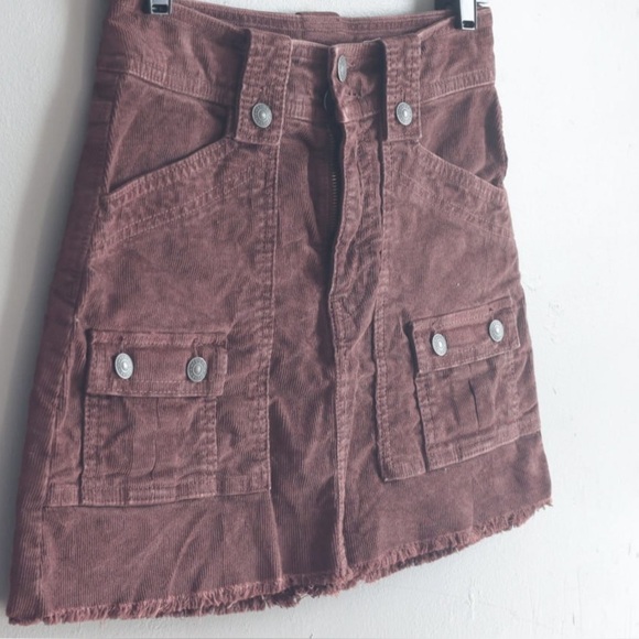 AMERICAN EAGLE WOMEN'S SUPER HIGH RISE A LINE CORDUROY MINISKIRT SZ 0 Y2K BROWN - Picture 8 of 12